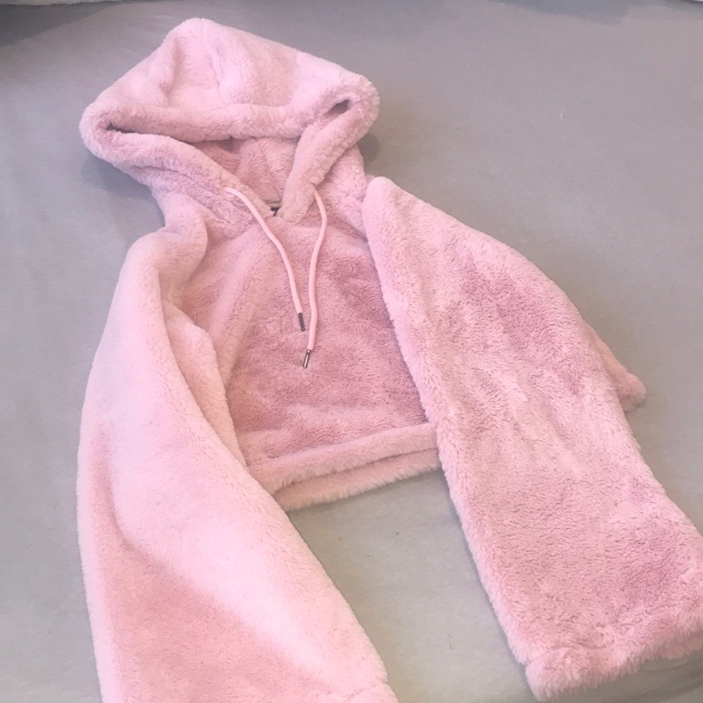 Pink Cam’ Crop Hoodie 👑